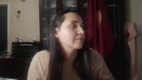 Snapshot of voulezvous_angel chatting on 11-03-25, 06:20 voulezvous_angel online show from 11-03-25, 06:20