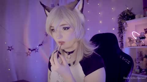 vronnier online show from 12-19-25, 04:03