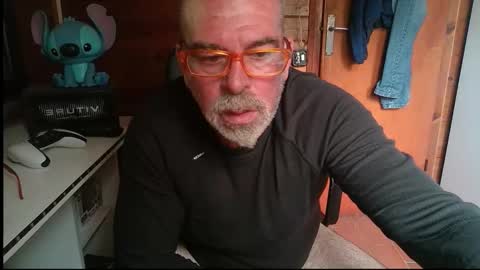 oscar online show from 10-11-25, 02:37