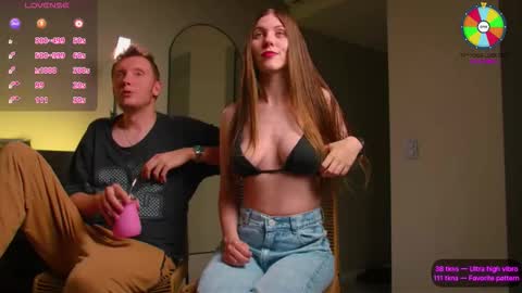 Snapshot of vundersex chatting on 10-19-25, 06:08 Eva and Franklin online show from 10-19-25, 06:08