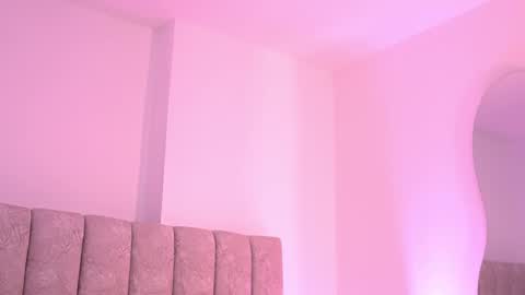 Violeta online show from 11-21-25, 03:16