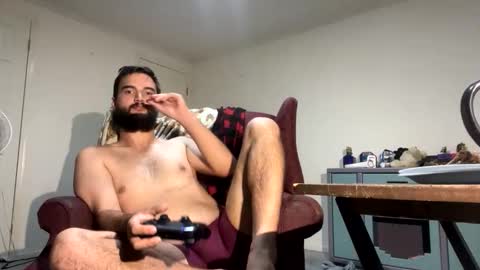 Snapshot of vygrax chatting on 11-21-25, 05:44 Vygrax online show from 11-21-25, 05:44