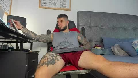 Snapshot of vyxen_ chatting on 02-28-26, 08:21 vyxen_ online show from 02-28-26, 08:21