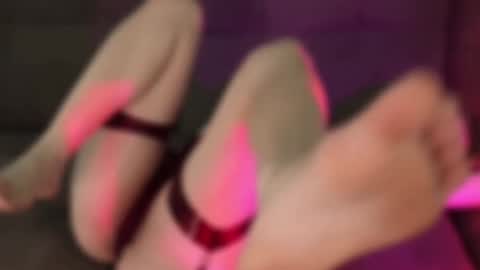 Nana online show from 11-30-25, 04:05