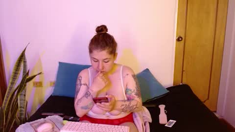 kitty SUPORT ME AND MY BABY SINGLE MOMY online show from 10-31-25, 08:15