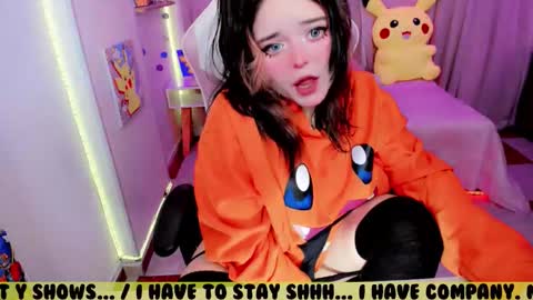 Snapshot of waifumochi_chan chatting on 02-07-26, 04:38 online show from 02-07-26, 04:38