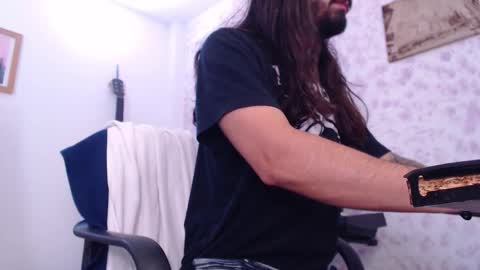 John online show from 11-10-25, 07:13