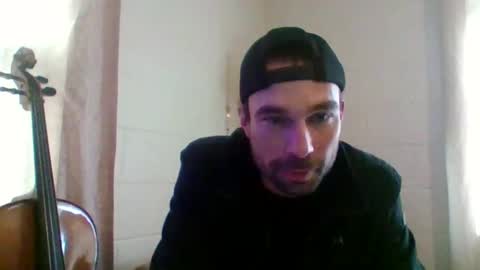 Snapshot of waketomyd chatting on 11-20-25, 03:23 WakeToMyD online show from 11-20-25, 03:23