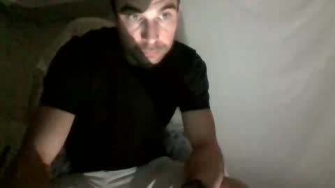 Snapshot of waketomyd chatting on 11-30-25, 07:56 WakeToMyD online show from 11-30-25, 07:56