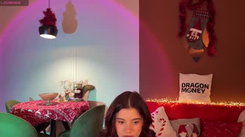 Mia online show from 01-01-25, 01:59