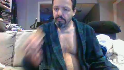 walker033 online show from 12-23-24, 05:28