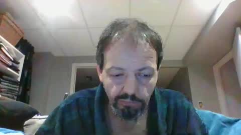 walker033 online show from 01-14-25, 05:08