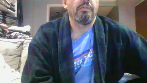 walker033 online show from 03-02-25, 05:33