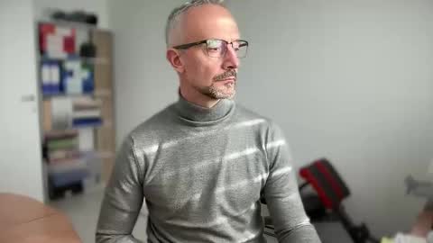 walky78 online show from 12-15-25, 12:20