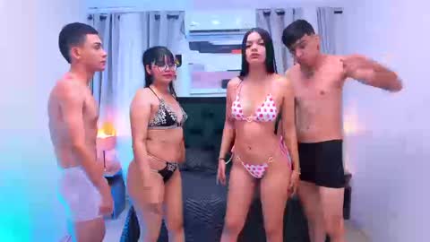 Sofia  Thiago online show from 09-24-25, 01:14