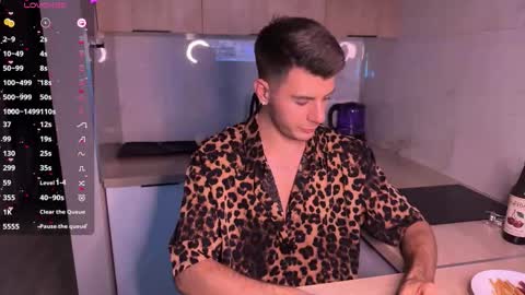 Walt Enjoy online show from 11-22-25, 05:56