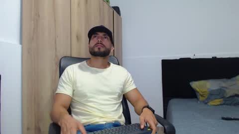 WALTER BROWN  online show from 11-15-25, 07:54