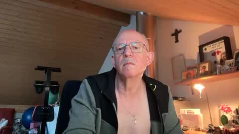 waltix64 online show from 01-07-26, 07:55