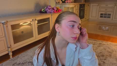 hello guys im Lilian online show from 10-25-25, 03:14