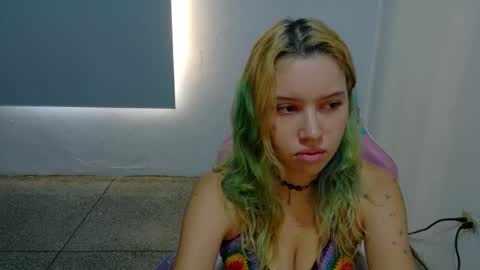 Snapshot of wandadoll chatting on 03-05-26, 12:12 Wanda online show from 03-05-26, 12:12