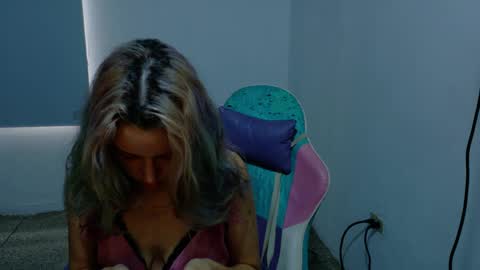 Snapshot of wandadoll chatting on 03-31-26, 12:05 Wanda online show from 03-31-26, 12:05