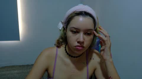 Snapshot of wandadoll chatting on 04-10-26, 11:59 Wanda online show from 04-10-26, 11:59