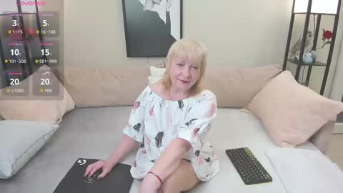 wanessaraso online show from 10-10-25, 02:27