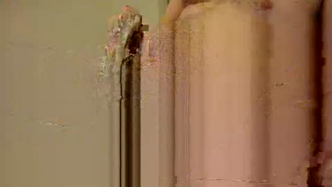 Snapshot of want2cum4gal chatting on 01-09-25, 08:01 want2cum4gal online show from 01-09-25, 08:01