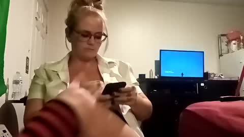 MsMandii2020 online show from 02-07-25, 08:53