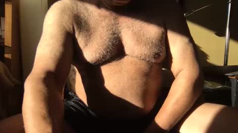 Snapshot of warriorman27 chatting on 10-20-25, 08:31 warriorman27 online show from 10-20-25, 08:31