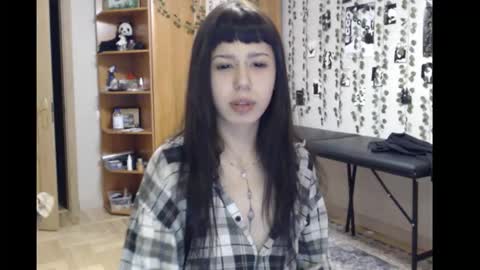 Mina online show from 12-02-25, 07:42