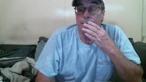 Snapshot of wbfarm chatting on 01-12-26, 12:38 WB Farm online show from 01-12-26, 12:38