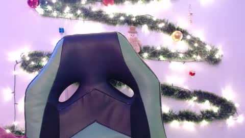 Trixie 3 online show from 12-25-24, 04:11