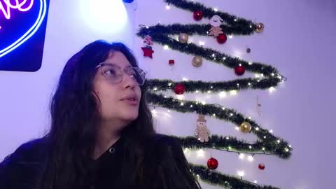 Trixie 3 online show from 12-28-24, 02:42