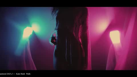 Snapshot of webcora chatting on 10-21-25, 07:14 Coraline online show from 10-21-25, 07:14