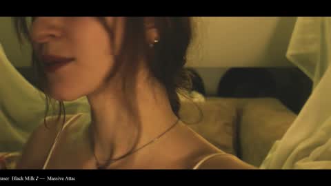 Snapshot of webcora chatting on 11-14-25, 06:06 Coraline online show from 11-14-25, 06:06