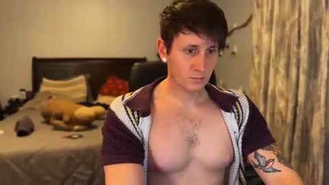 Snapshot of webslingxxxx chatting on 02-20-26, 12:51 webslingxxxx online show from 02-20-26, 12:51