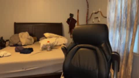 Snapshot of webslingxxxx chatting on 03-12-26, 04:46 webslingxxxx online show from 03-12-26, 04:46