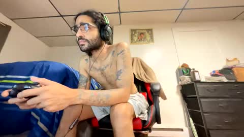 ShootingWebs online show from 10-07-25, 02:20