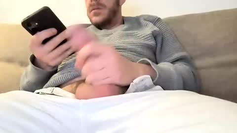 Snapshot of weeker chatting on 12-02-24, 02:09 ValxITALY online show from 12-02-24, 02:09