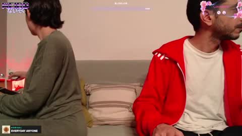 Alyssa and James online show from 01-02-25, 11:16