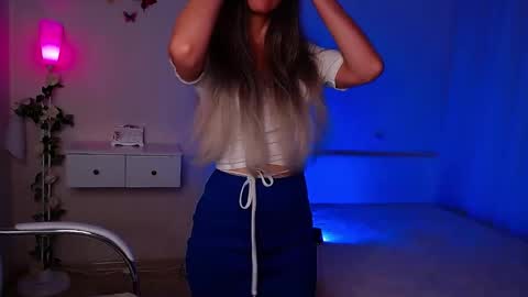 Wendi Foster online show from 10-14-25, 06:09