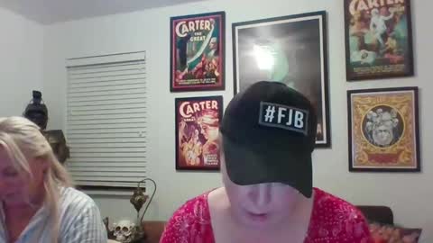 WendyCU online show from 12-17-24, 03:17