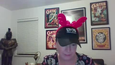 WendyCU online show from 12-26-24, 05:37