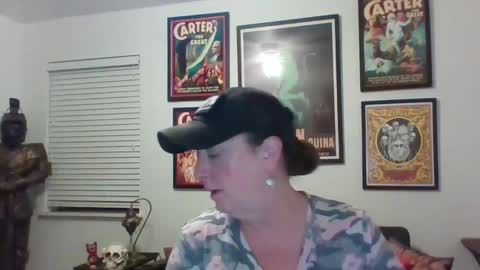 WendyCU online show from 01-06-25, 02:15