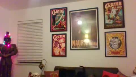 WendyCU online show from 12-21-25, 01:24