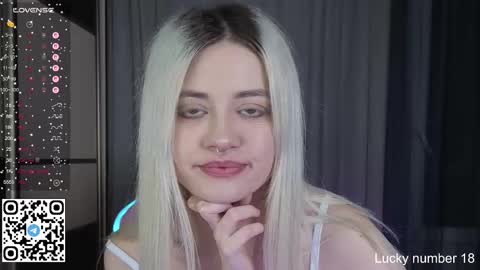 Snapshot of wendylovelylovew chatting on 02-02-26, 04:06 Wendy online show from 02-02-26, 04:06