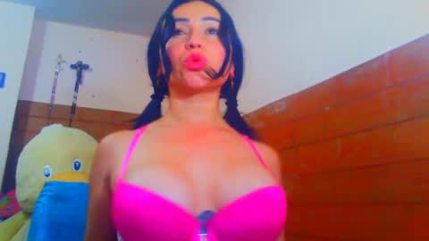 TaTis online show from 01-31-25, 07:08