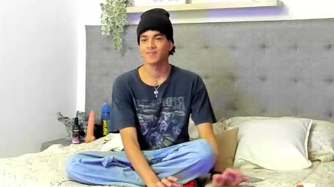 WES online show from 02-26-26, 02:38