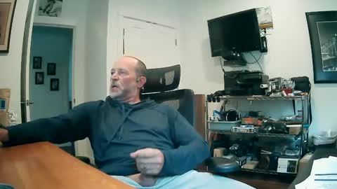 Snapshot of weseeyouwatching chatting on 10-08-25, 08:28 weseeyouwatching online show from 10-08-25, 08:28